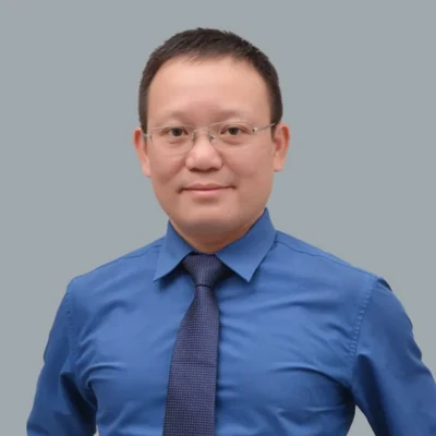 Ông Hoàng Nam